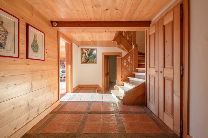 Image No.2-4 Bed House for sale