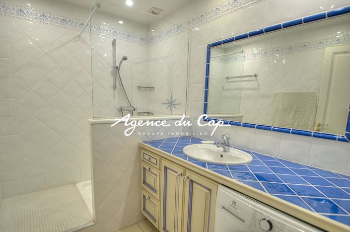 Image No.12-3 Bed Apartment for sale