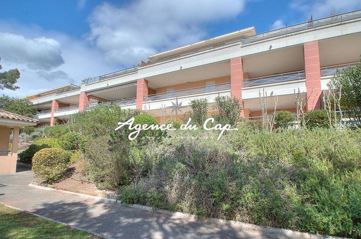 Image No.15-3 Bed Apartment for sale