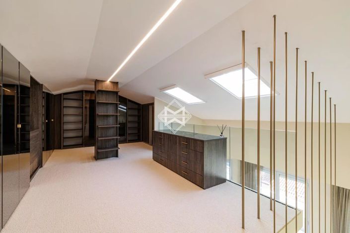 Image No.8-House for sale