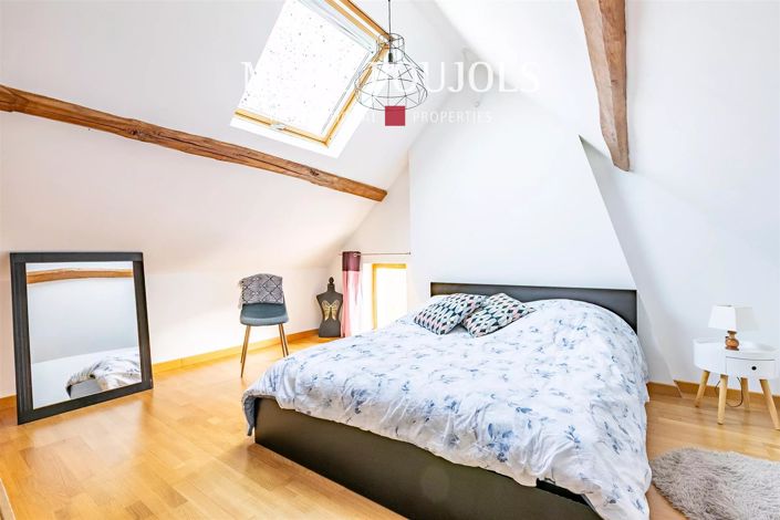 Image No.18-5 Bed House for sale