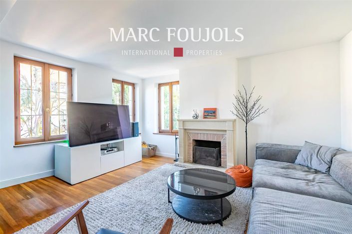 Image No.3-5 Bed House for sale