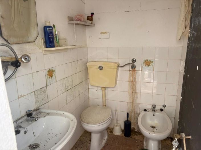 Image No.27-House for sale