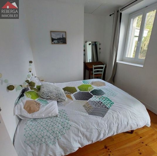 Image No.10-3 Bed House for sale