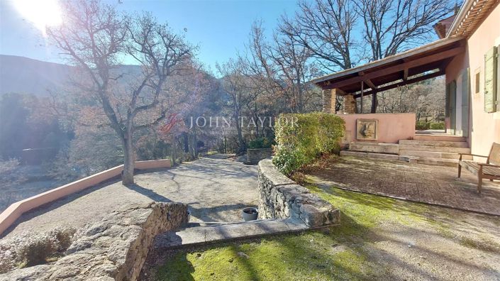 Image No.24-5 Bed House for sale