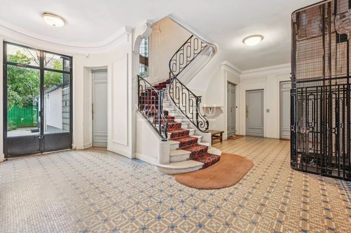 Image No.18-2 Bed Apartment for sale