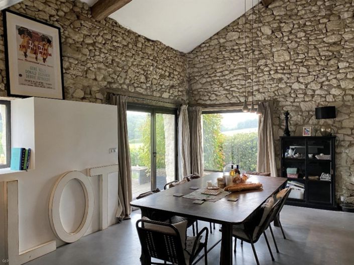 Image No.12-6 Bed House for sale