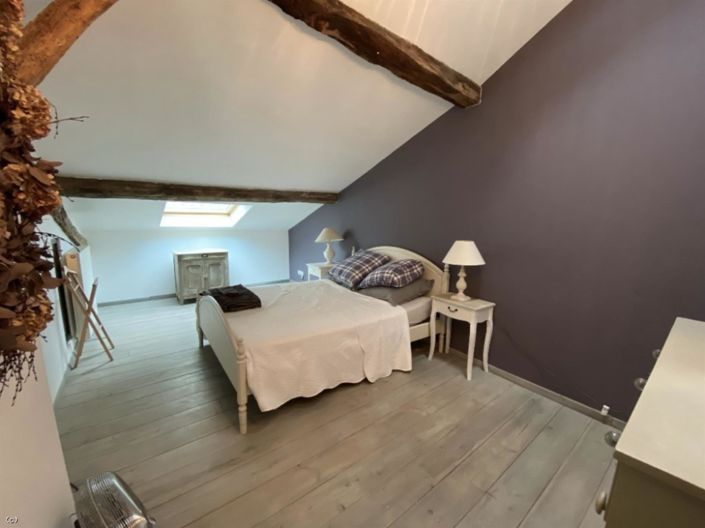 Image No.16-6 Bed House for sale