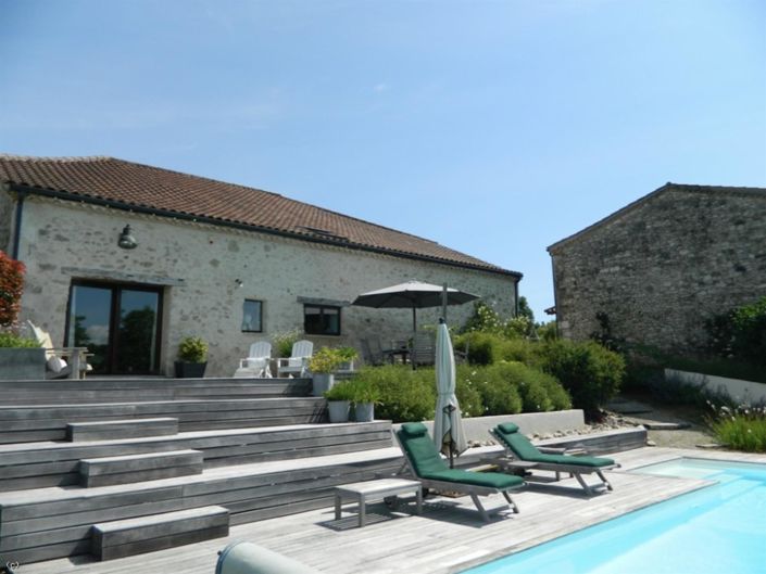 Image No.4-6 Bed House for sale