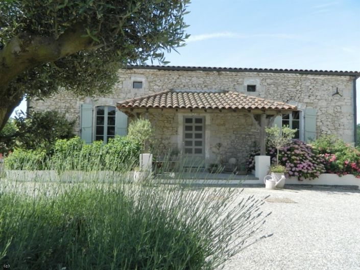 Image No.5-6 Bed House for sale