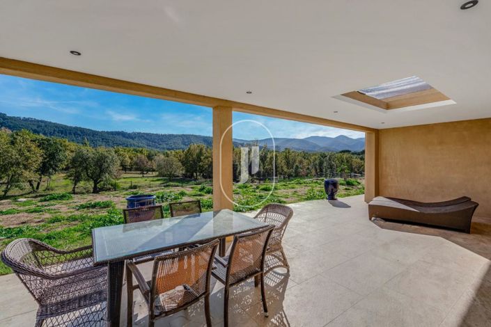 Image No.3-3 Bed House for sale