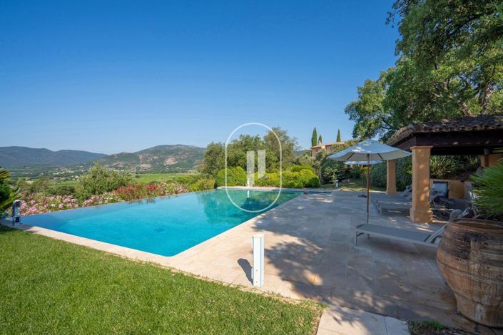 Image No.15-6 Bed House for sale