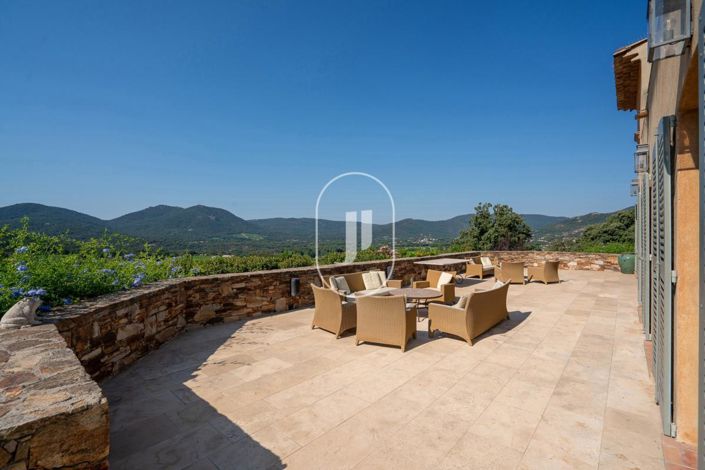 Image No.3-6 Bed House for sale