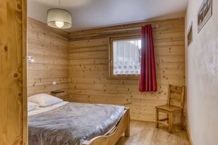 Image No.10-10 Bed House for sale