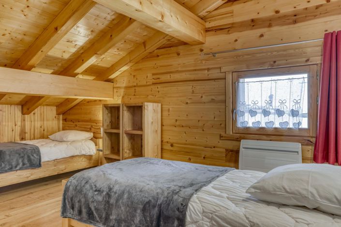 Image No.16-10 Bed House for sale