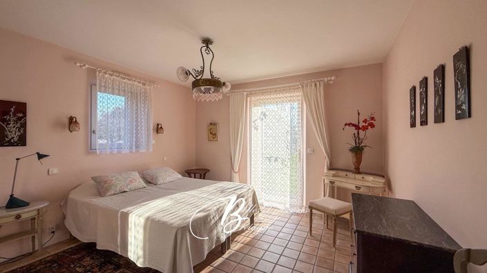 Image No.13-6 Bed House for sale