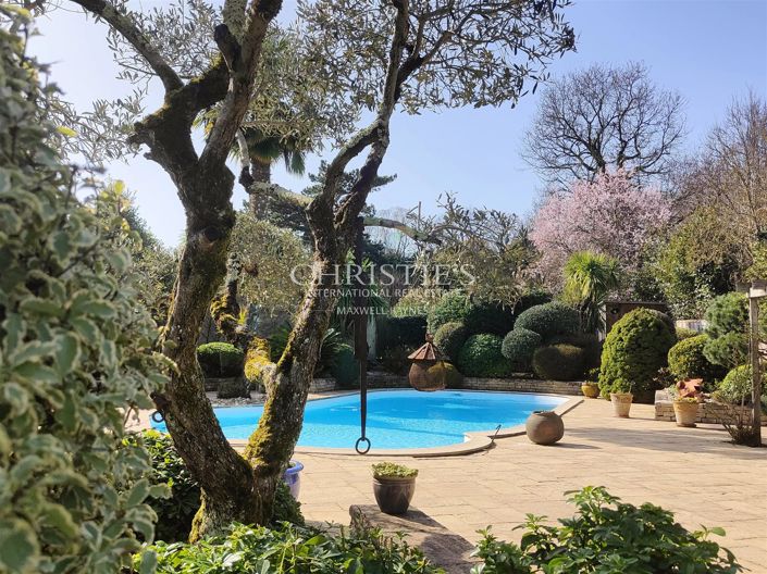 Image No.18-5 Bed House for sale