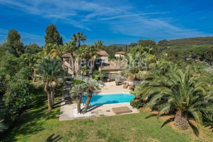 Image No.3-5 Bed House for sale