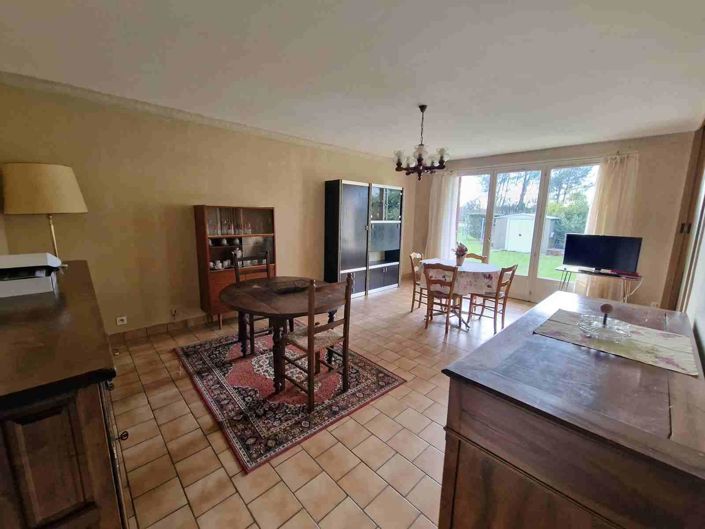 Image No.9-3 Bed House for sale