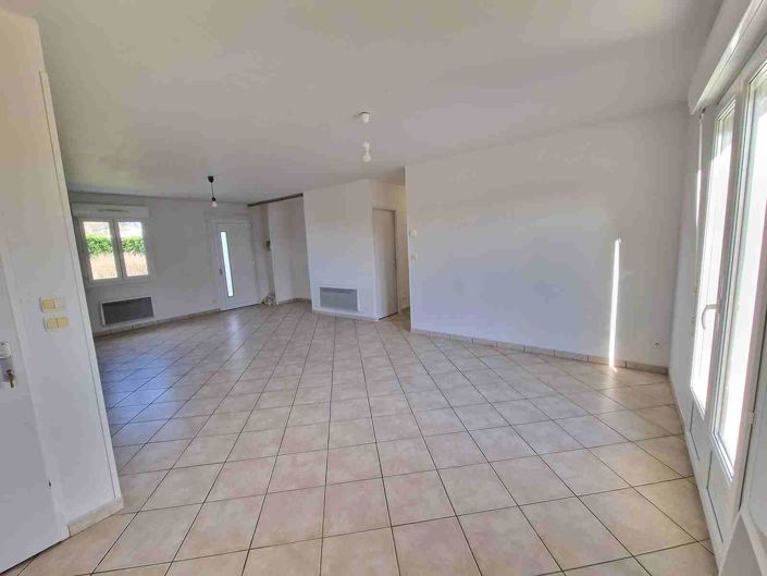 Image No.4-2 Bed House for sale