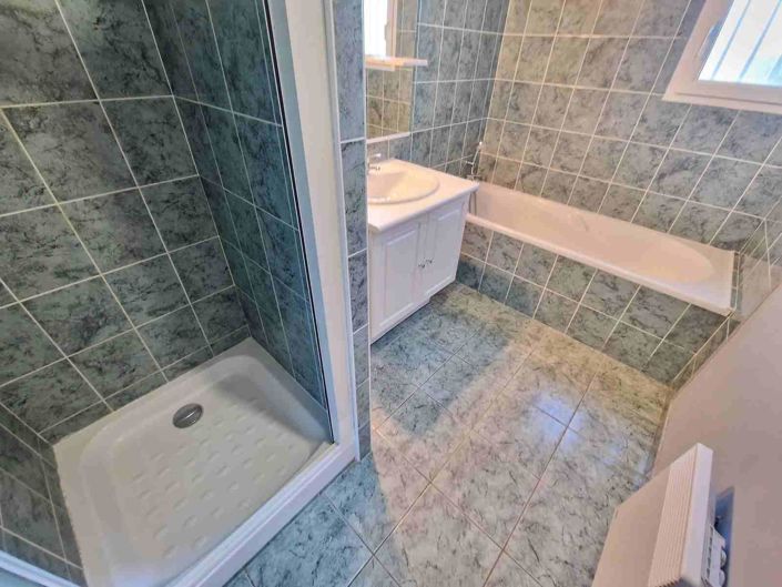 Image No.7-2 Bed House for sale