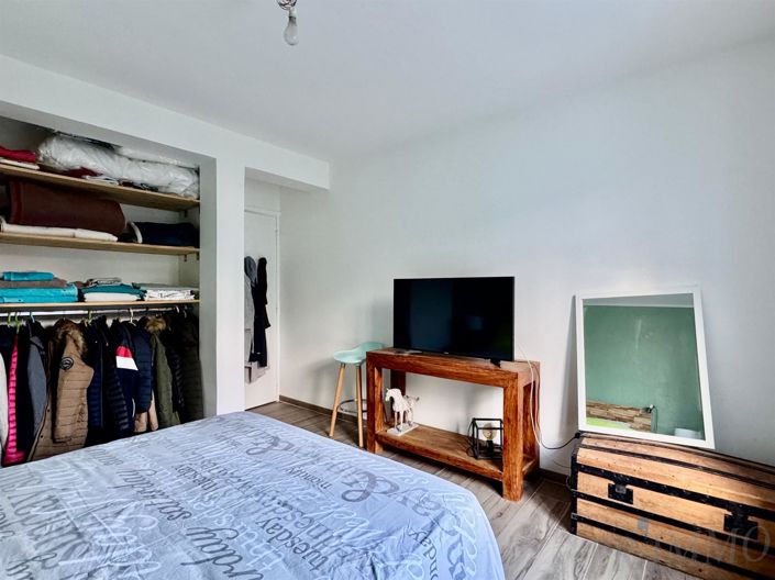 Image No.11-3 Bed House for sale