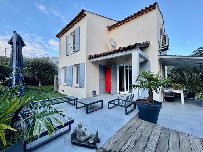 Image No.18-3 Bed House for sale