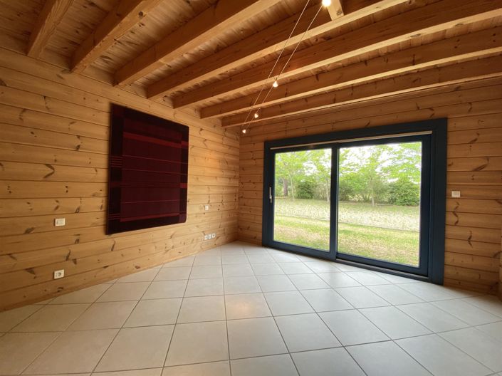 Image No.11-5 Bed House for sale