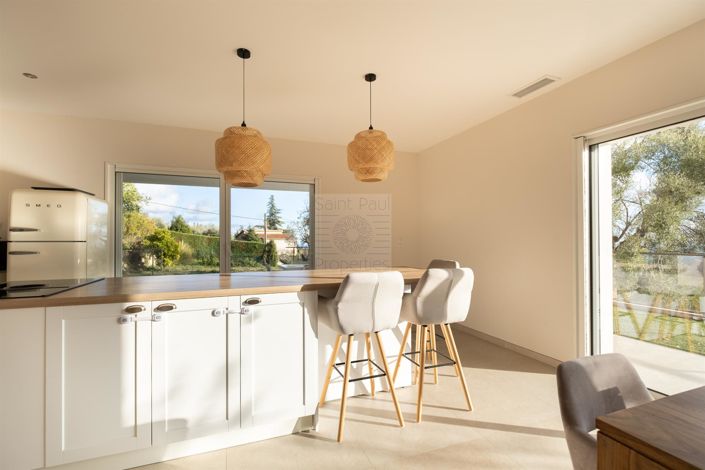 Image No.6-4 Bed House for sale