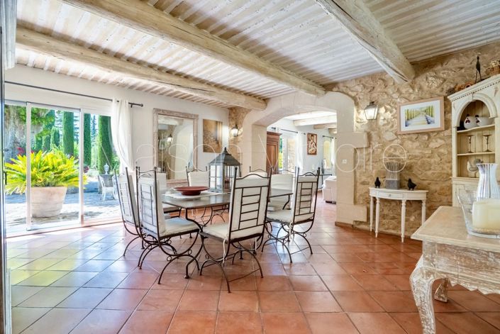 Image No.10-7 Bed House for sale