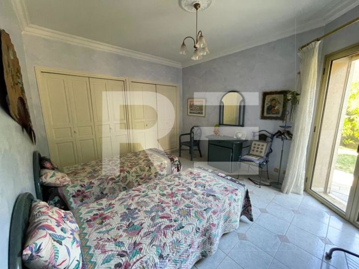 Image No.7-3 Bed House for sale