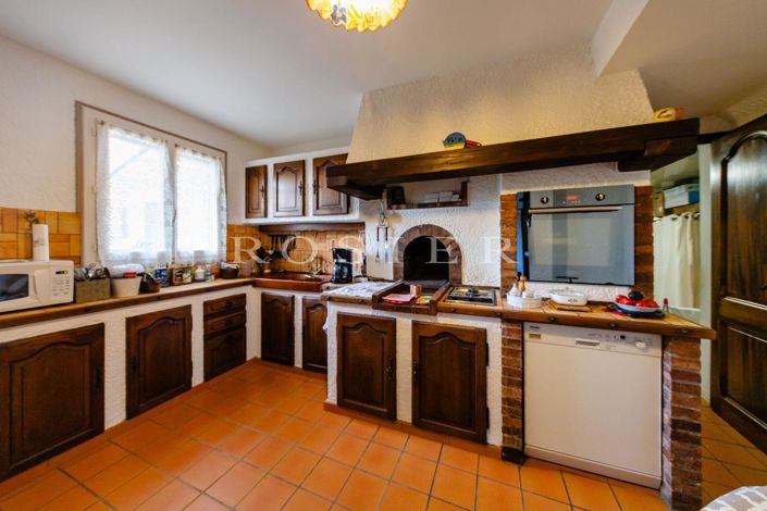 Image No.3-3 Bed House for sale