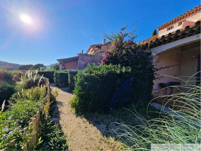 Image No.4-Maison de 16 chambres à vendre à Le Lavandou