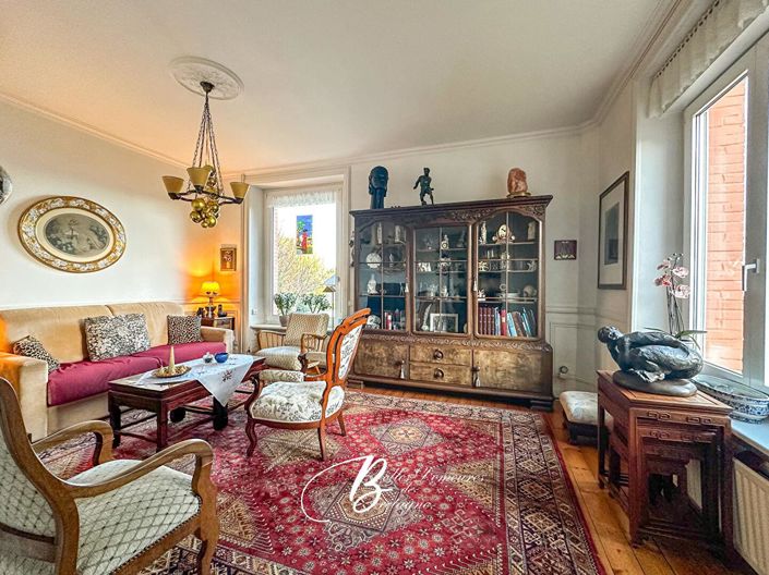 Image No.3-5 Bed House for sale