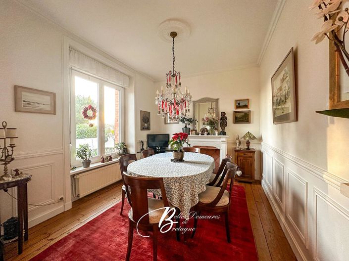 Image No.4-5 Bed House for sale