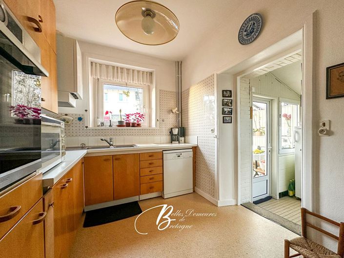 Image No.5-5 Bed House for sale