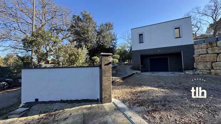 Image No.19-4 Bed House for sale