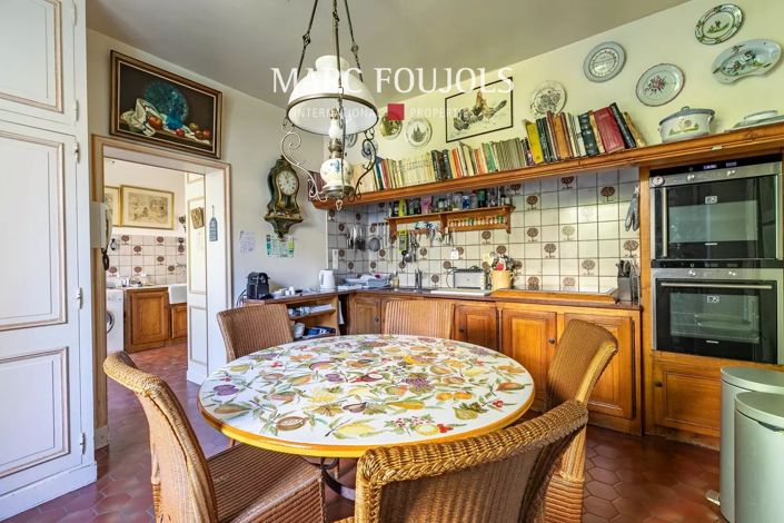 Image No.11-5 Bed House for sale