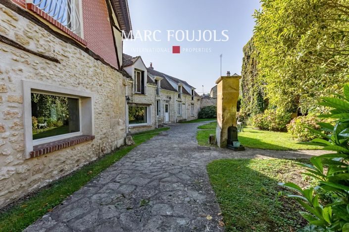 Image No.3-5 Bed House for sale