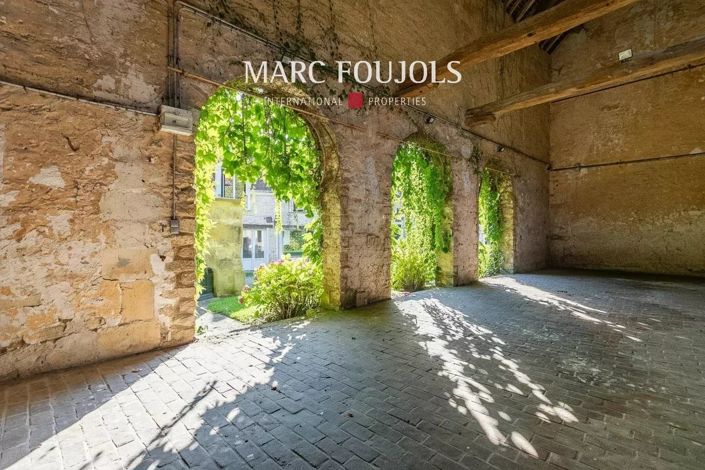 Image No.6-5 Bed House for sale