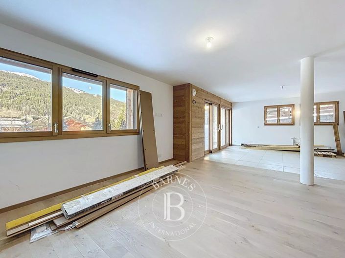 Image No.4-4 Bed Apartment for sale