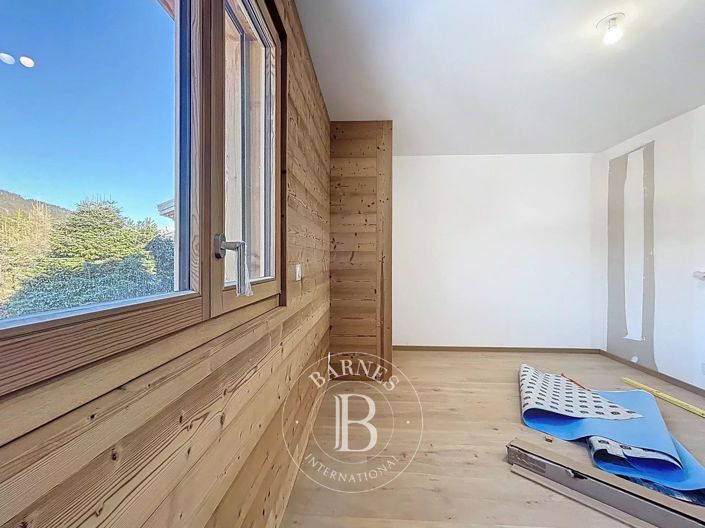 Image No.8-Apartment for sale