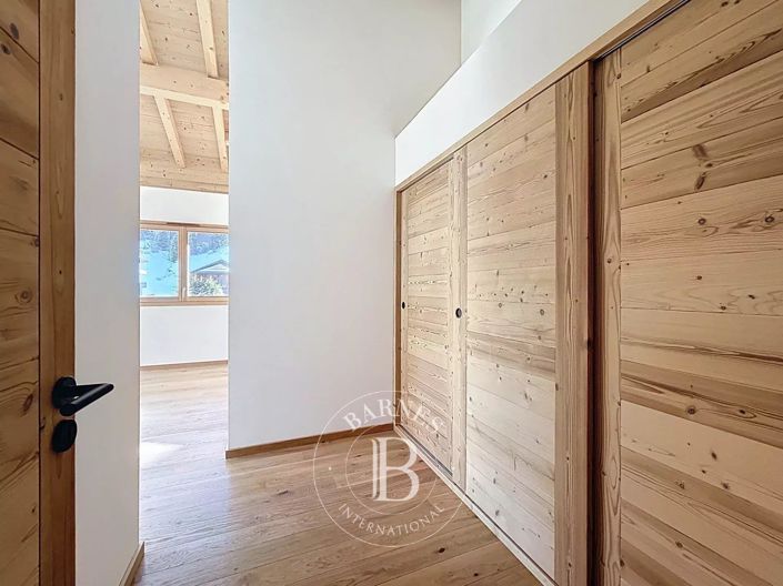 Image No.17-4 Bed Apartment for sale