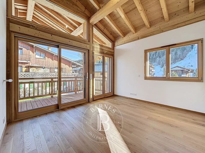 Image No.18-4 Bed Apartment for sale