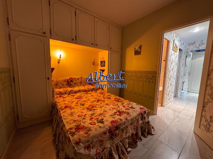 Image No.12-2 Bed Apartment for sale