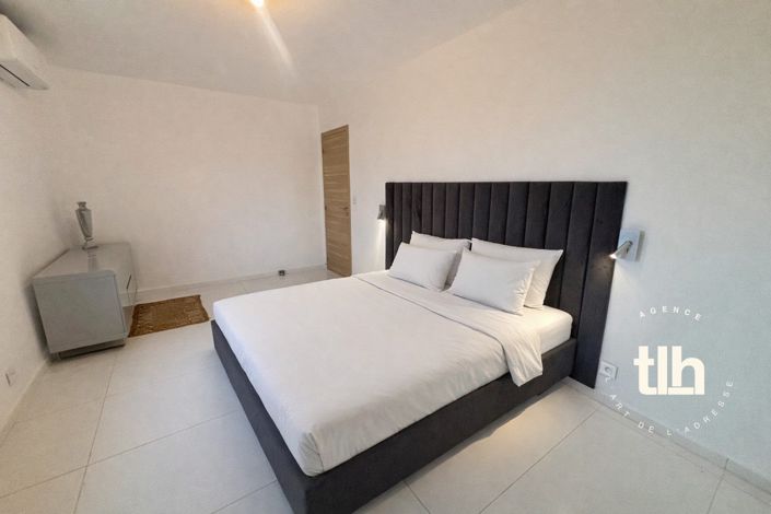 Image No.18-4 Bed Property for sale