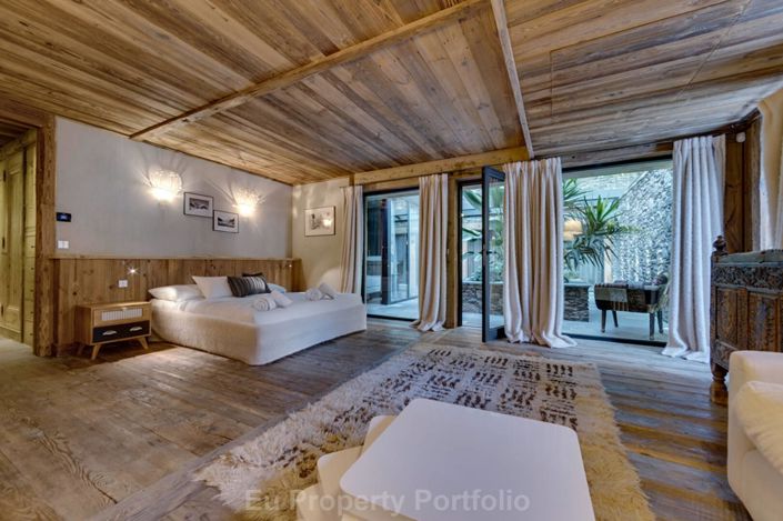 Image No.10-7 Bed House for sale