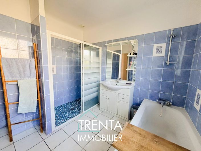 Image No.9-3 Bed House for sale