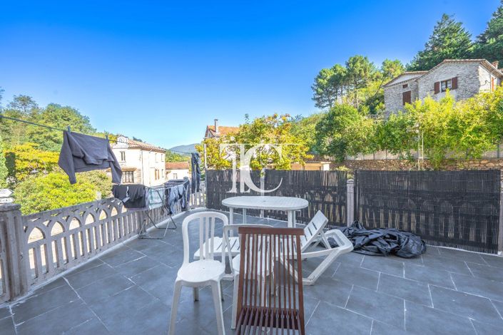 Image No.10-5 Bed House for sale