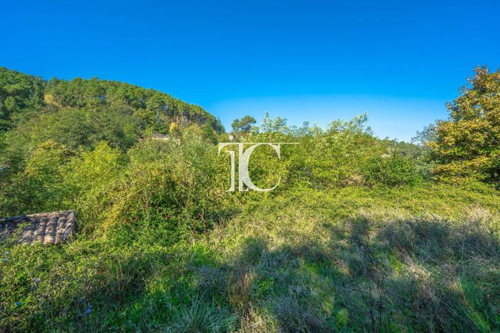 Image No.18-5 Bed House for sale